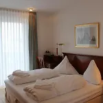 Vier Jahreszeiten Hotel