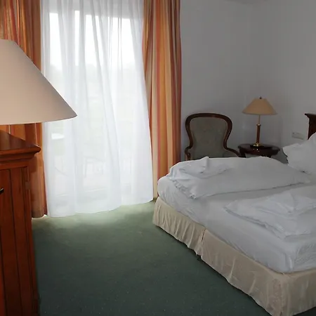 Ξενοδοχείο Vier Jahreszeiten