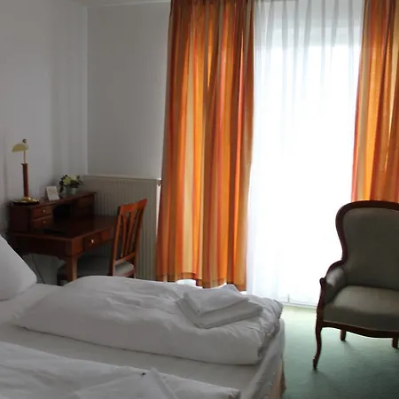 Vier Jahreszeiten Hotel